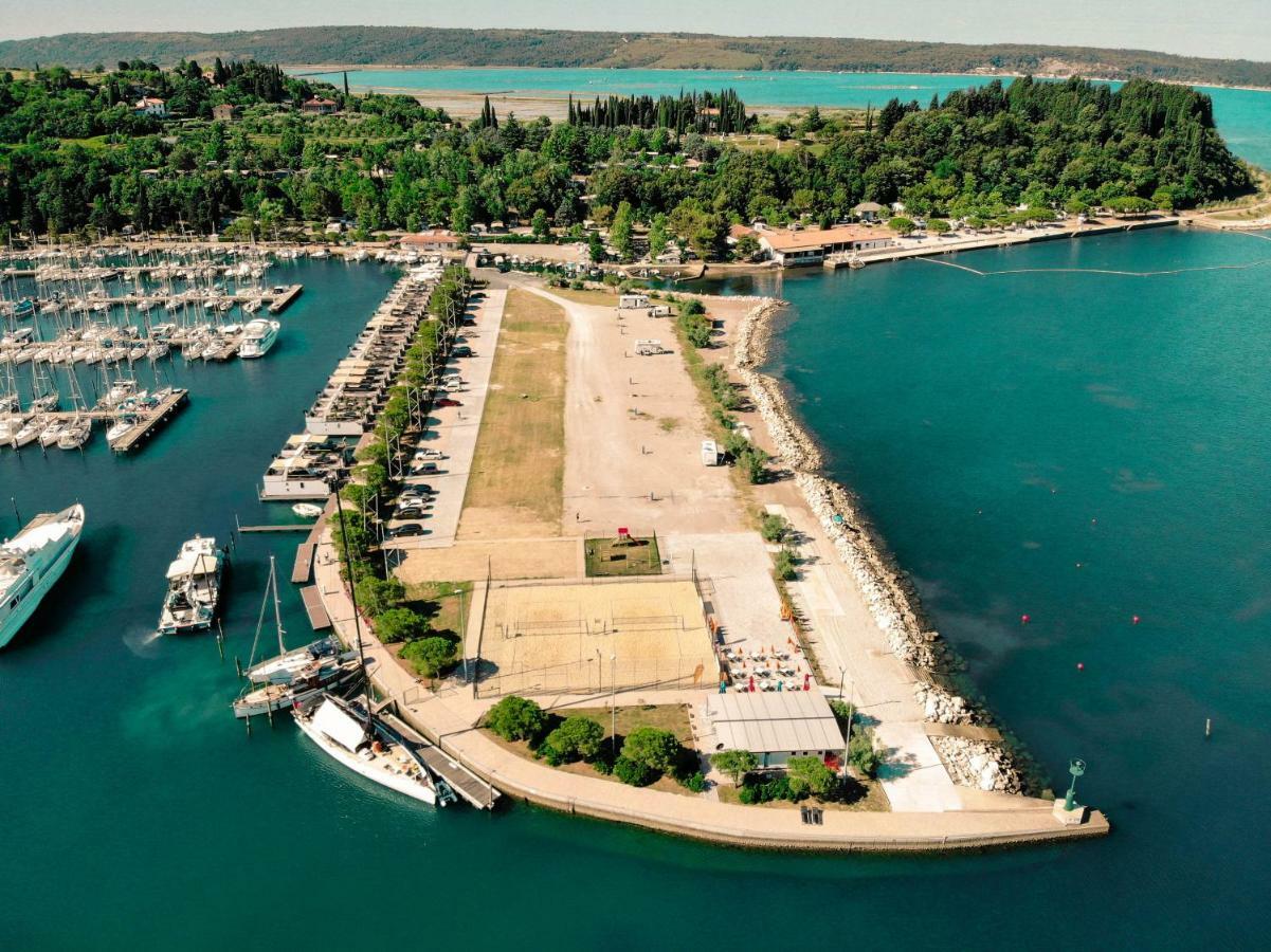 Вилла Marina Luxury Houseboat Olive Порторож Экстерьер фото